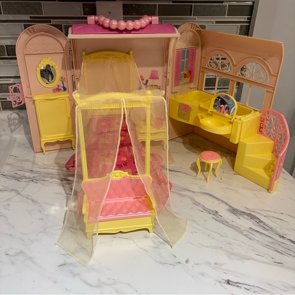 Vintage Mattel Barbie Bed & Bath Carry play set house folds up 1998 - Picture 3 of 16